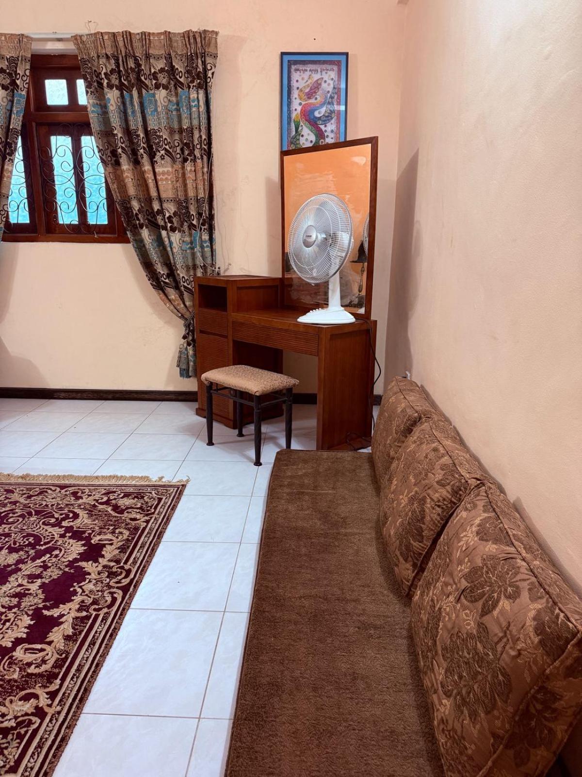 Resident View Homestay Kandy Exterior foto