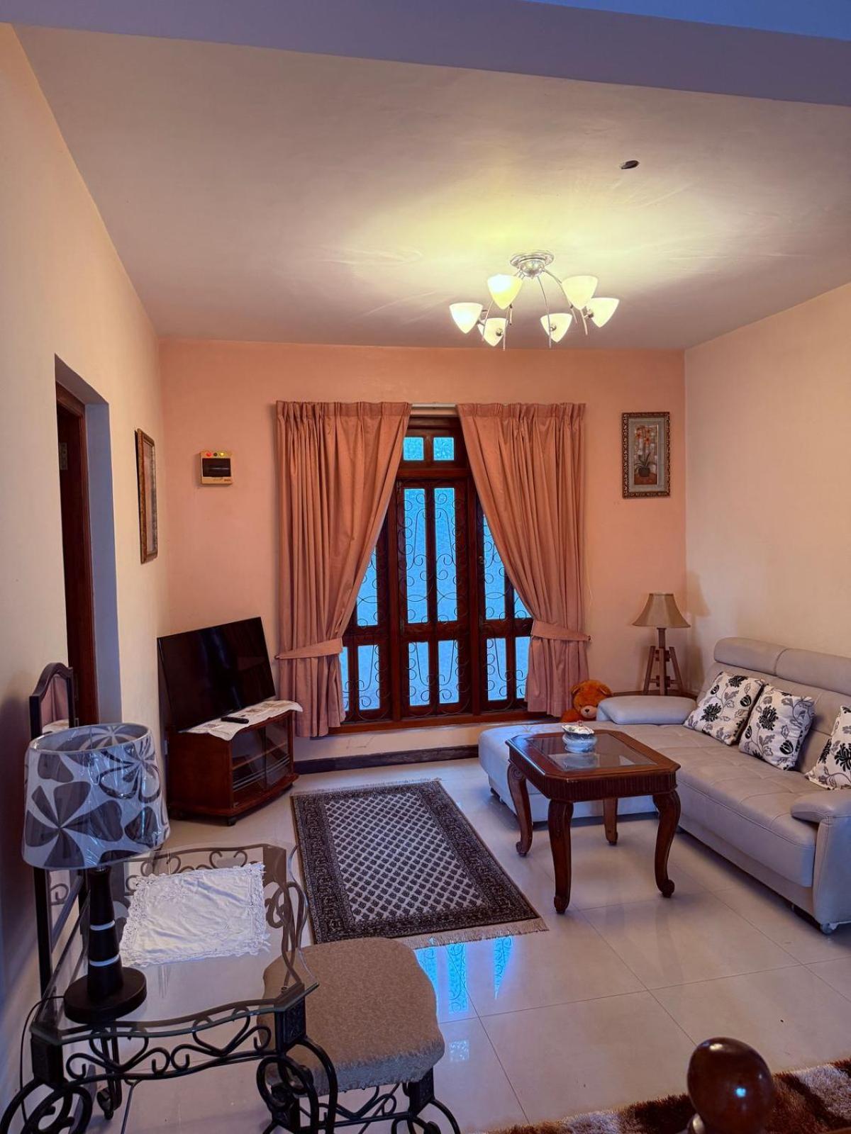 Resident View Homestay Kandy Exterior foto