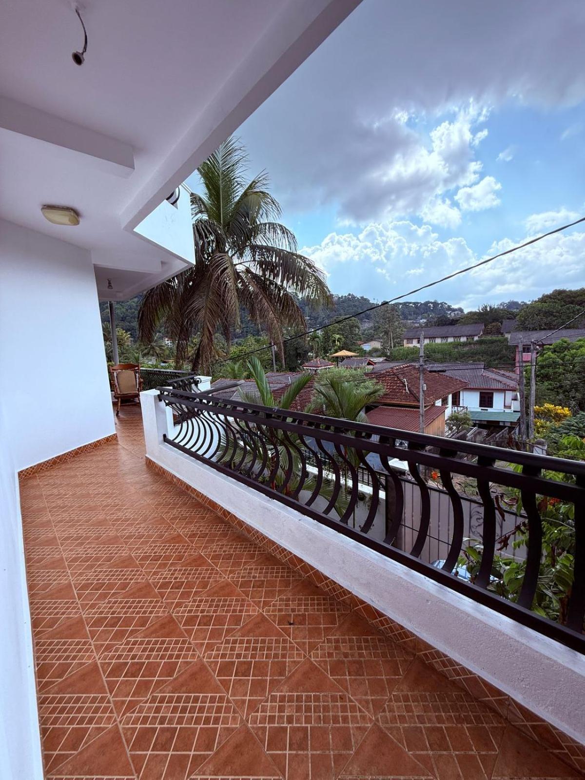 Resident View Homestay Kandy Exterior foto